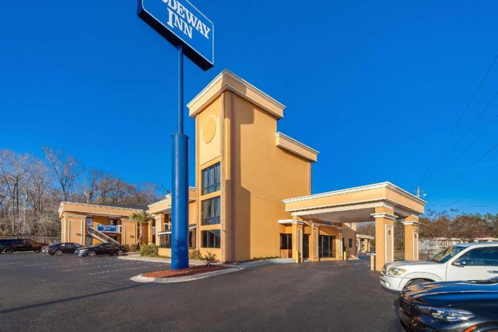 Rodeway Inn Lumberton Exterior foto