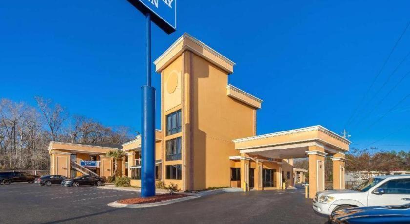 Rodeway Inn Lumberton Exterior foto